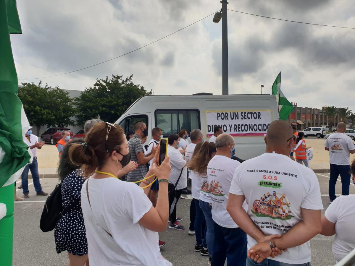 FOTOS: Los feriantes de la bahía de Cádiz piden «medidas urgentes»