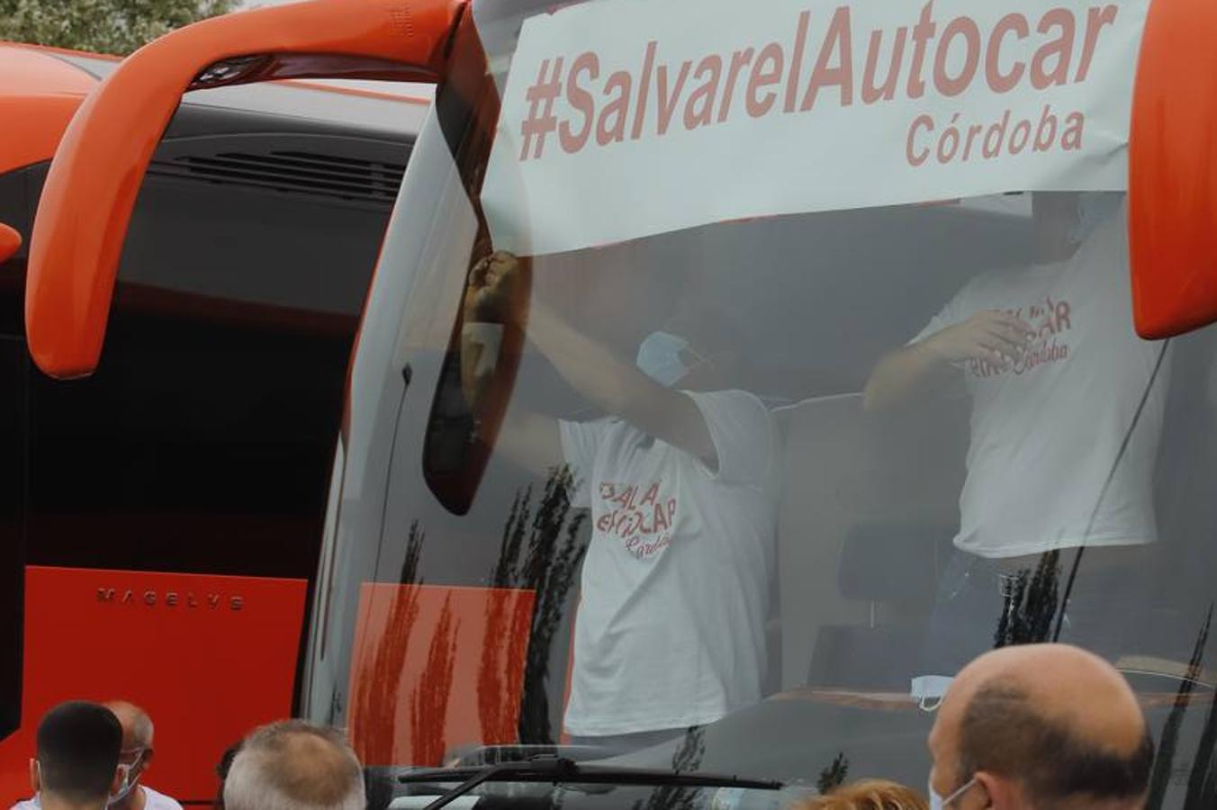 La protesta #Salvarelautocar de Córdoba en imágenes