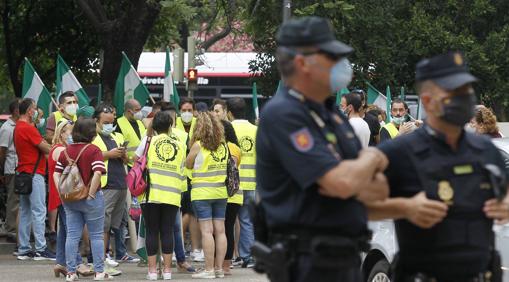 Nueva concentración de protesta de los abogados sevillanos