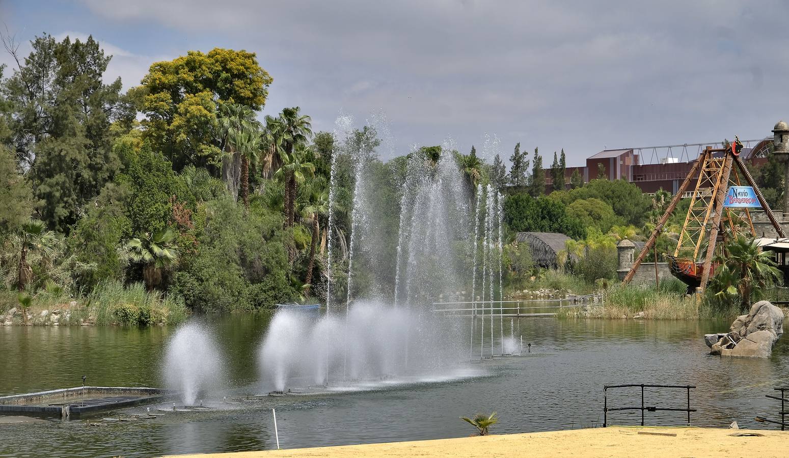 Sevilla: en imágenes, Isla Mágica se prepara para su apertura