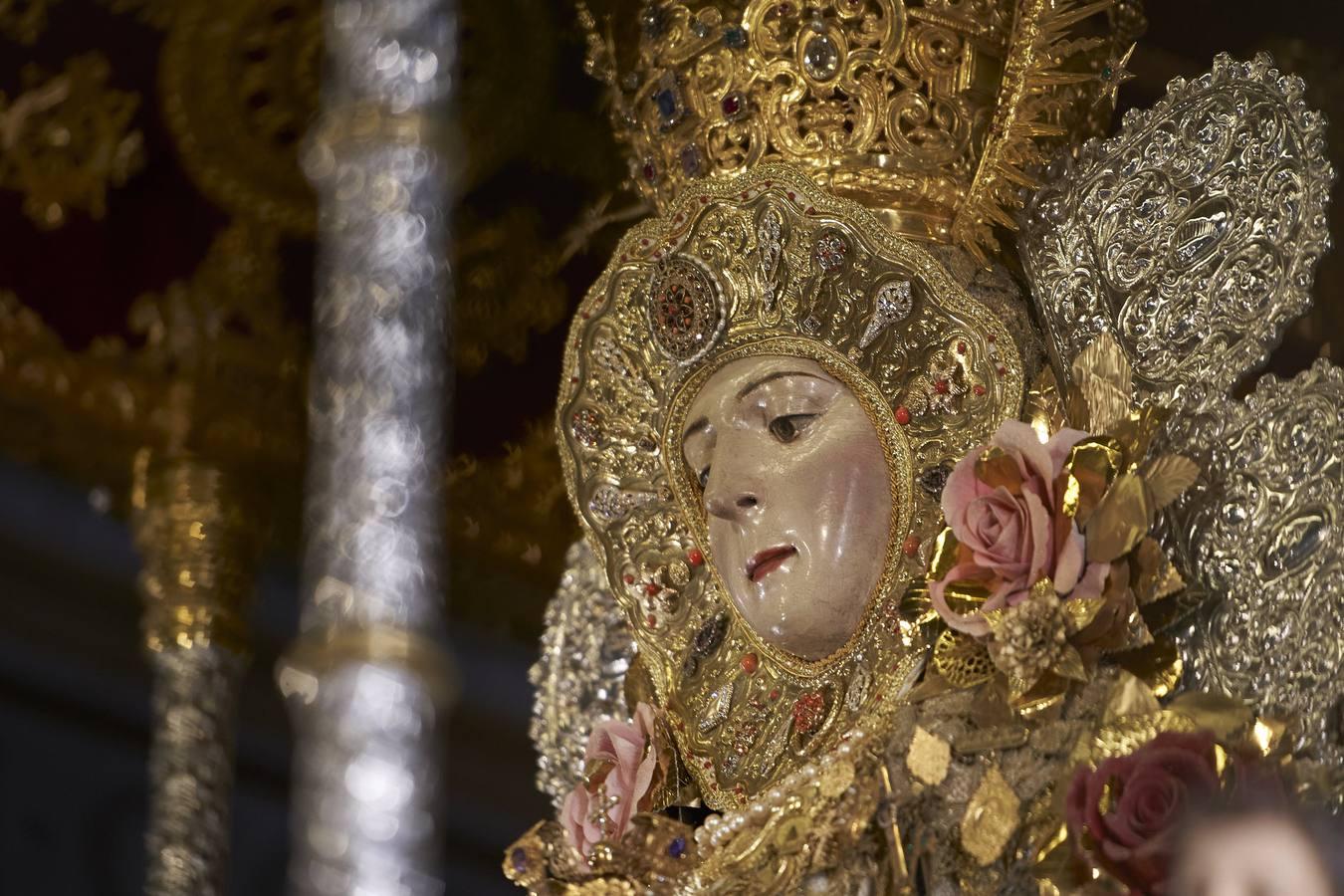 La Virgen del Rocío amanece en su paso para presidir la Función Principal en honor al Patrón, San Pedro