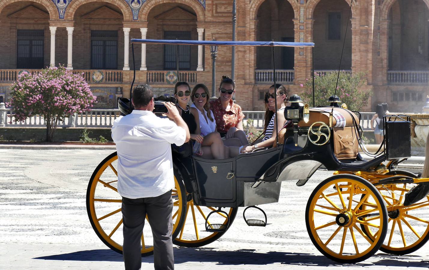 Pocos turistas en Sevilla por las altas temperaturas