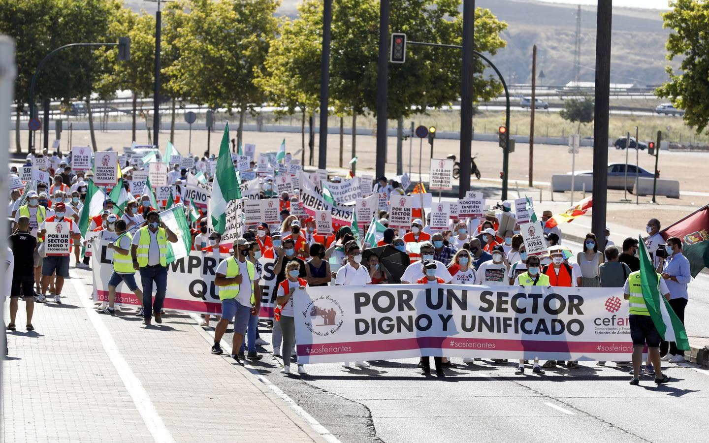 La protesta de los feriantes, en imágenes