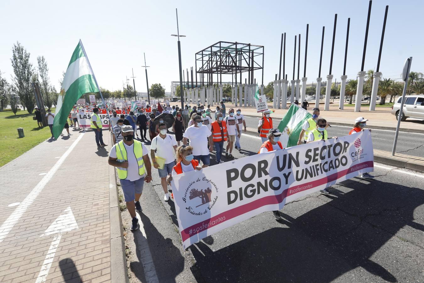 La protesta de los feriantes, en imágenes