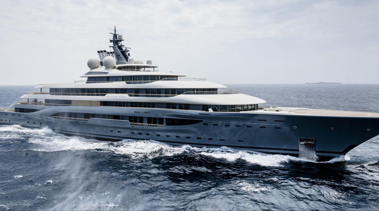 El yate diseñado para la realeza con un precio de 4 millones la semana
