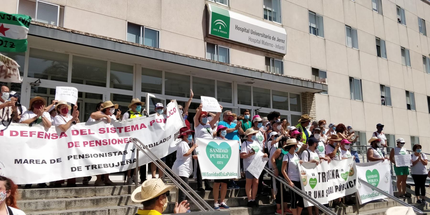 FOTOS: De Trebujena a Jerez a pie por una sanidad pública digna