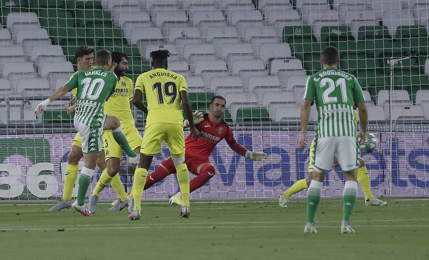 En imágenes, el Betis-Villarreal en el Villamarín