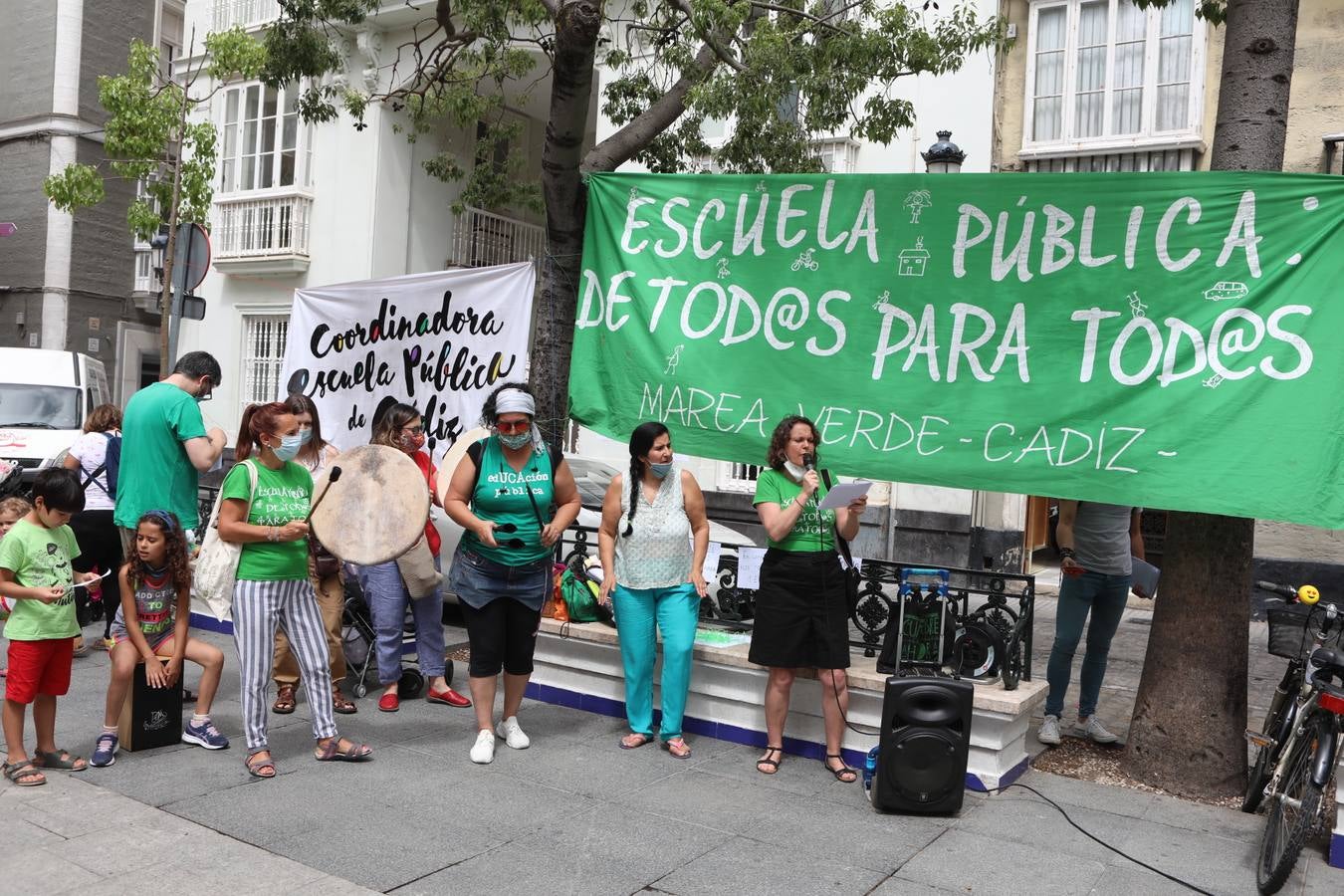 Fotos: las protestas de la escuela pública continúan en las calles de Cádiz