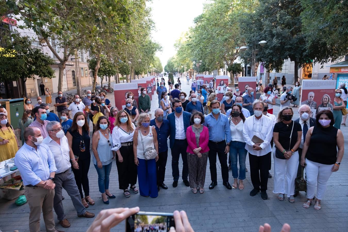 En imágenes, el acto de apoyo en Córdoba a la familia de Paco Molina