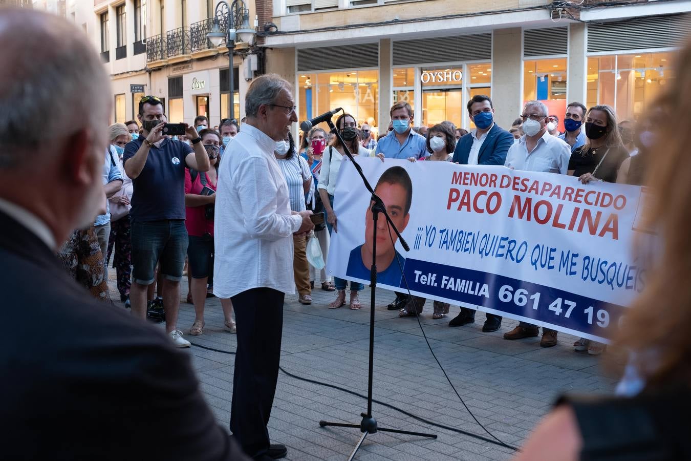 En imágenes, el acto de apoyo en Córdoba a la familia de Paco Molina