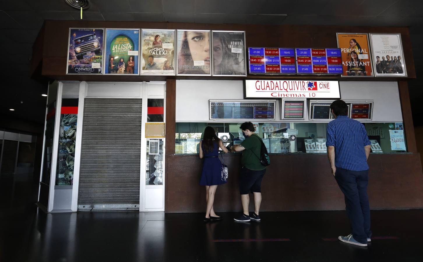 La reapertura de los cines Guadalquivir de Córdoba, en imágenes