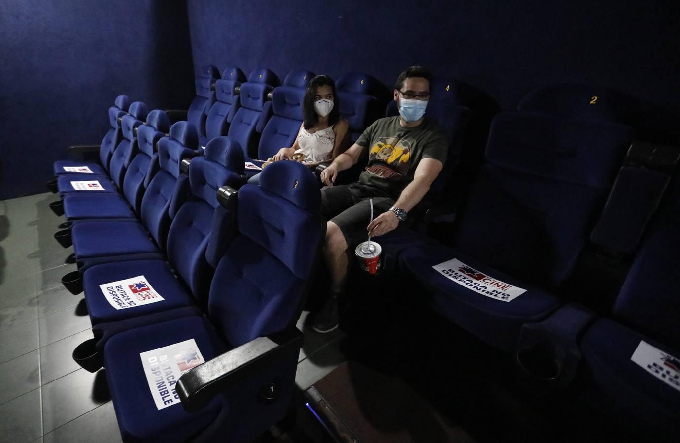 La reapertura de los cines Guadalquivir de Córdoba, en imágenes