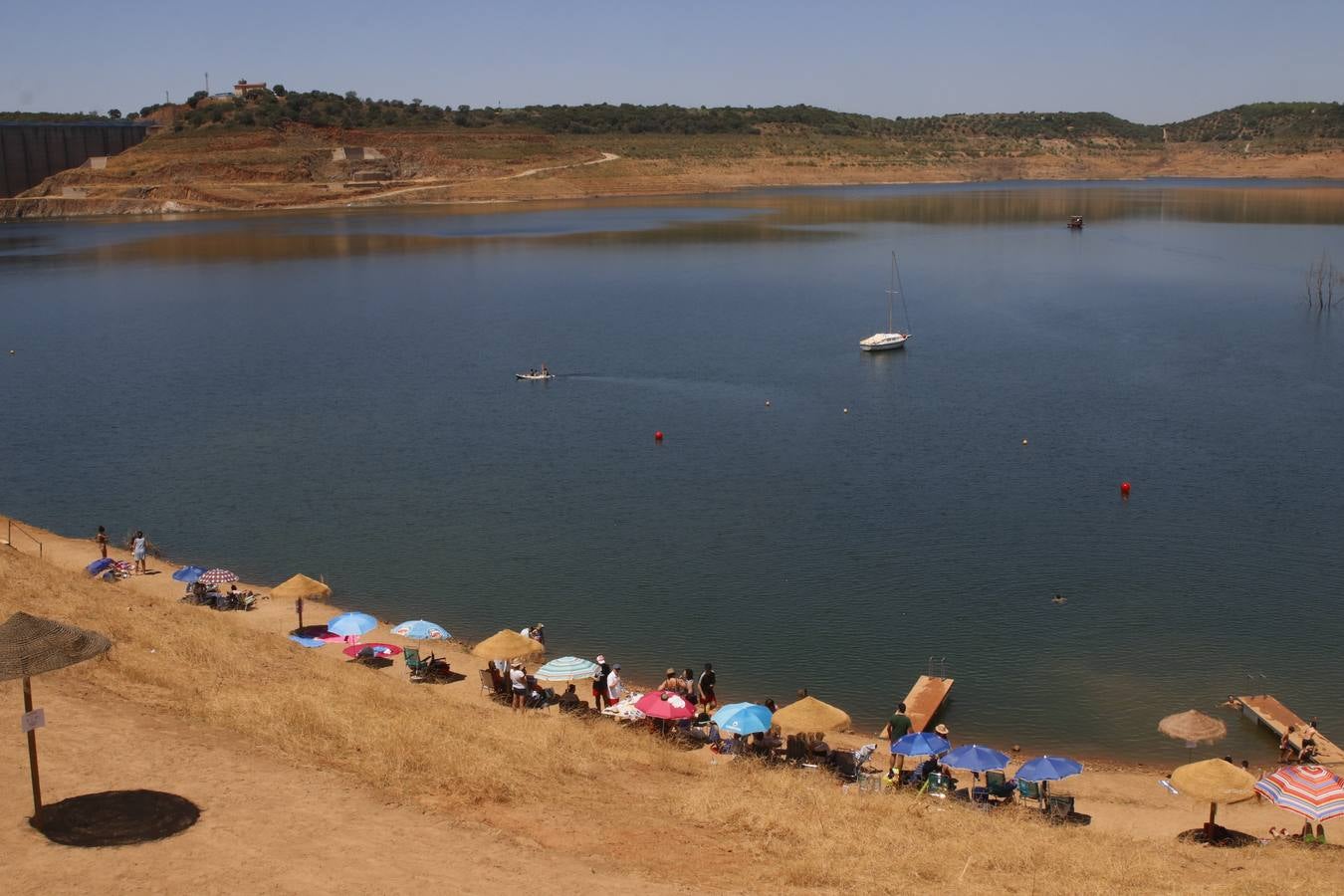 Los primeros chapuzones en las playas de interior de Córdoba