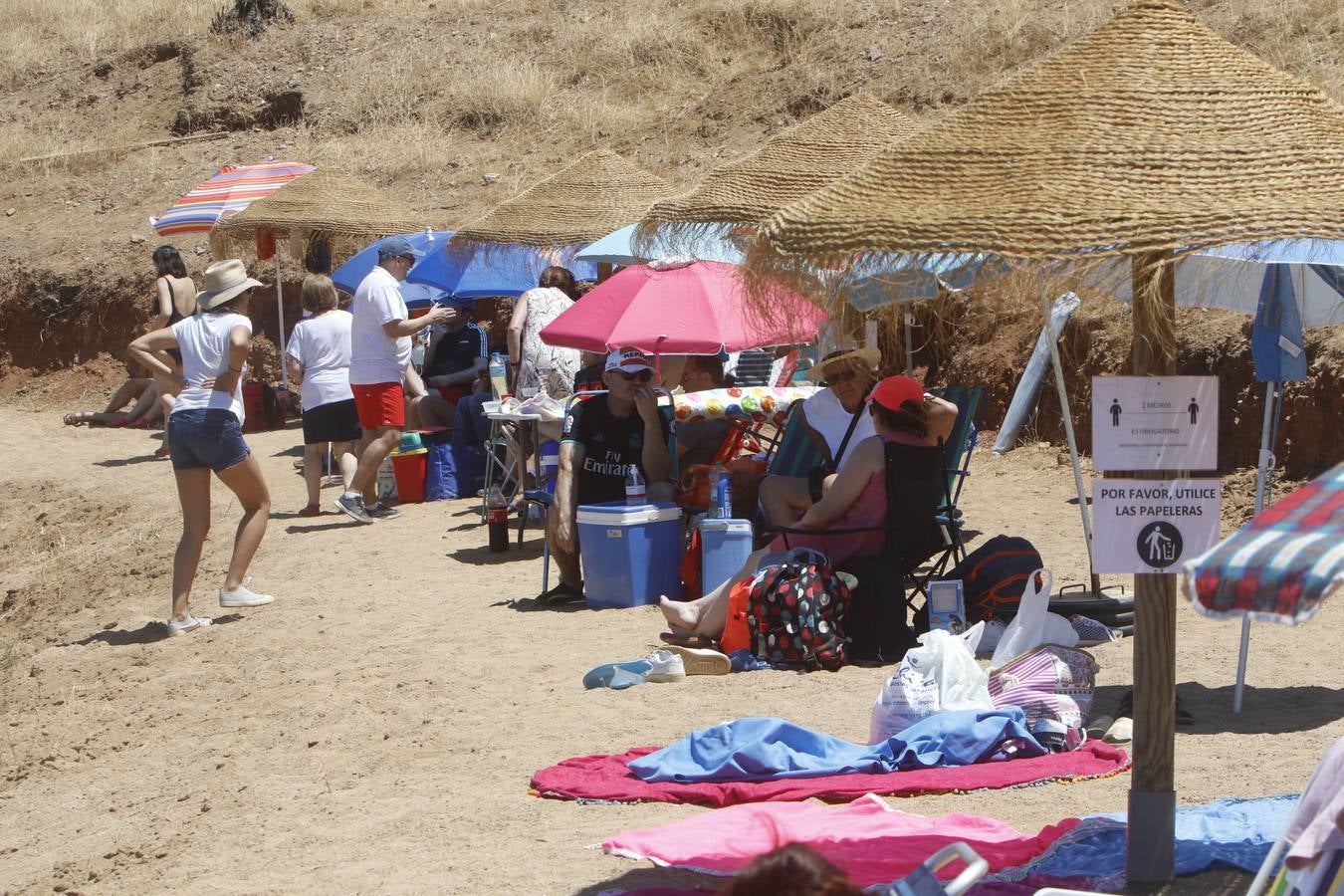 Los primeros chapuzones en las playas de interior de Córdoba