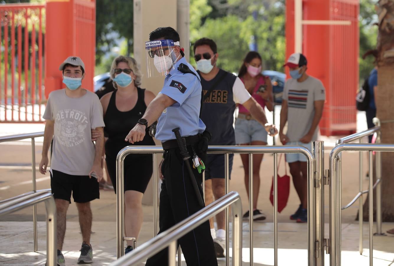 Ocio en Sevilla: Isla Mágica reabre sus puertas con mascarillas y seguridad