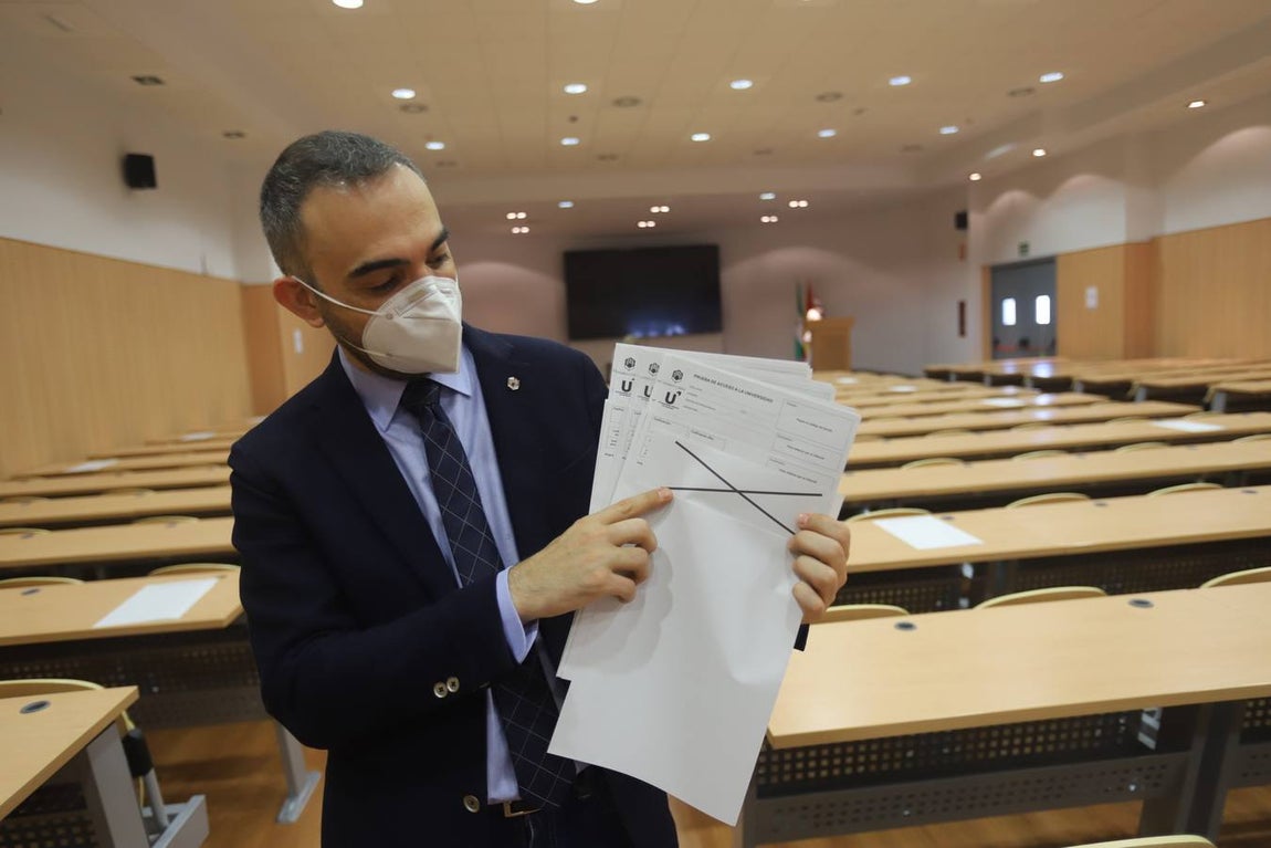 En imágenes, los preparativos para la Selectividad 2020 en Córdoba
