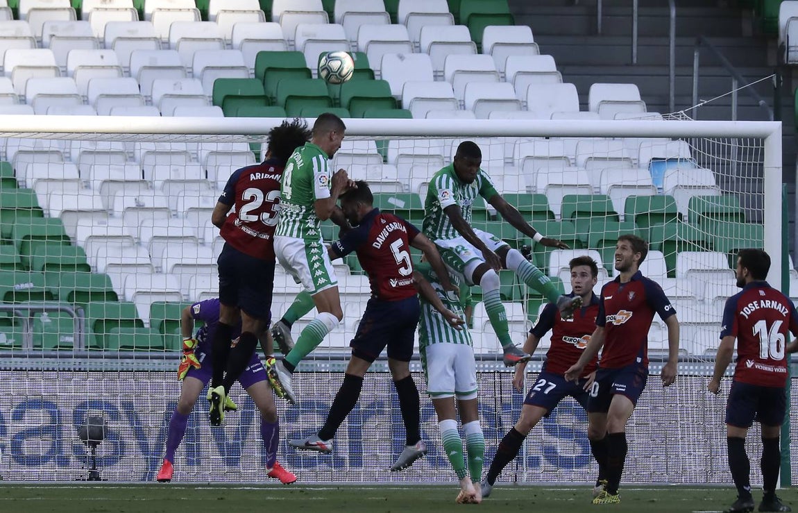 En imágenes, el encuentro entre el Betis y el Osasuna en el Benito Villamarín