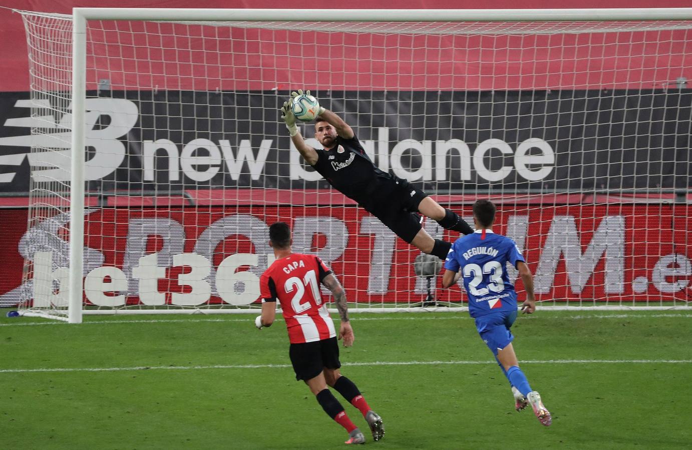 En imágenes, el encuentro entre el Athletic de Bilbao y el Sevilla F.C. en San Mamés