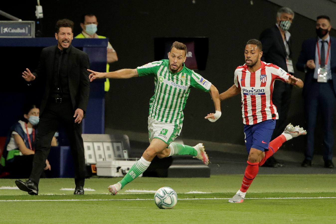 En imágenes, el encuentro entre el Atlético de Madrid y el Betis en el Wanda Metropolitano