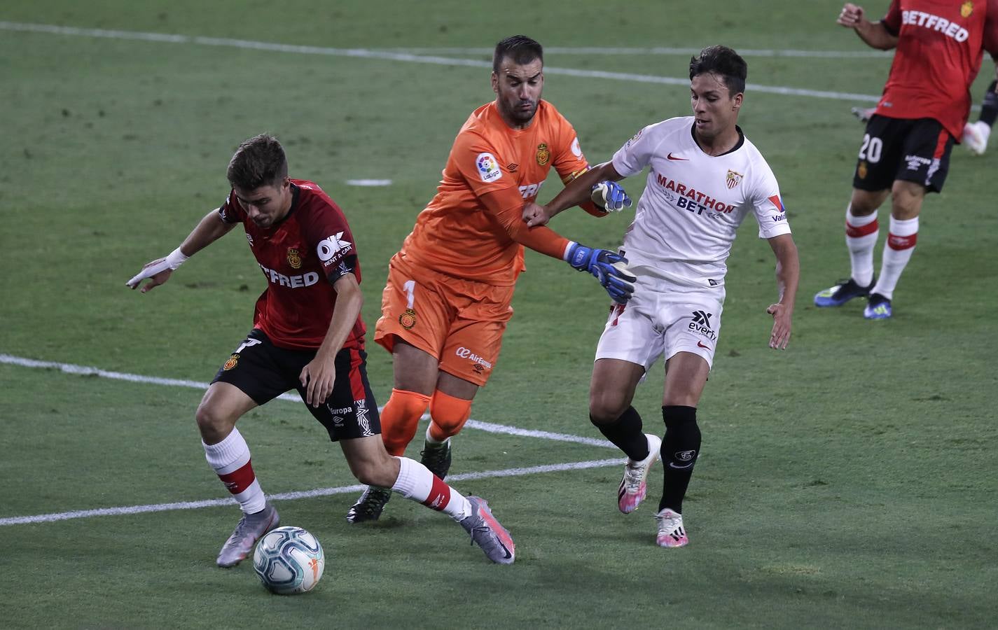 En imágenes, el encuentro entre el Sevilla FC y el Mallorca en el Sánchez Pizjuán