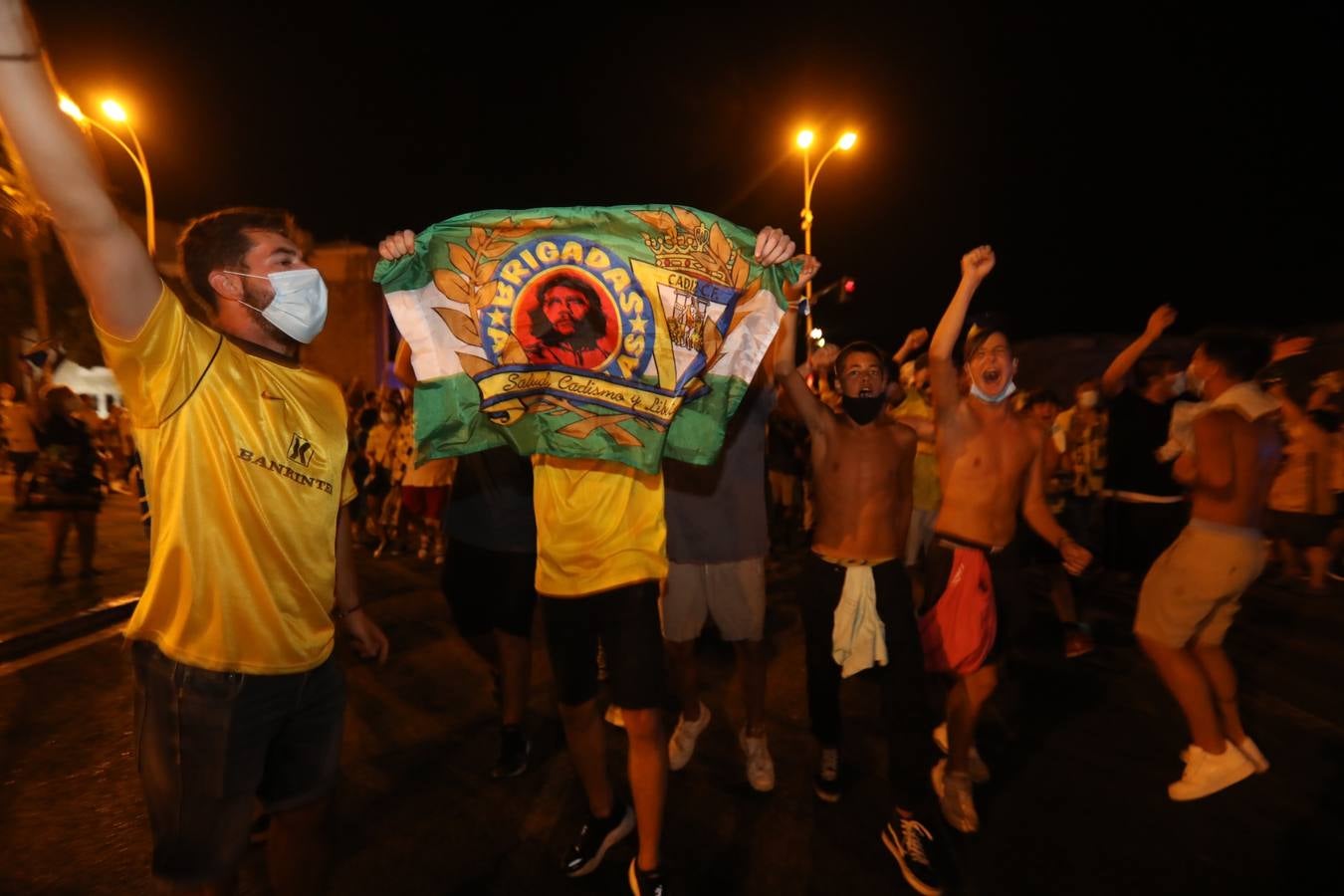 FOTOS: Cádiz celebra el ansiado ascenso de su equipo a la Primera División