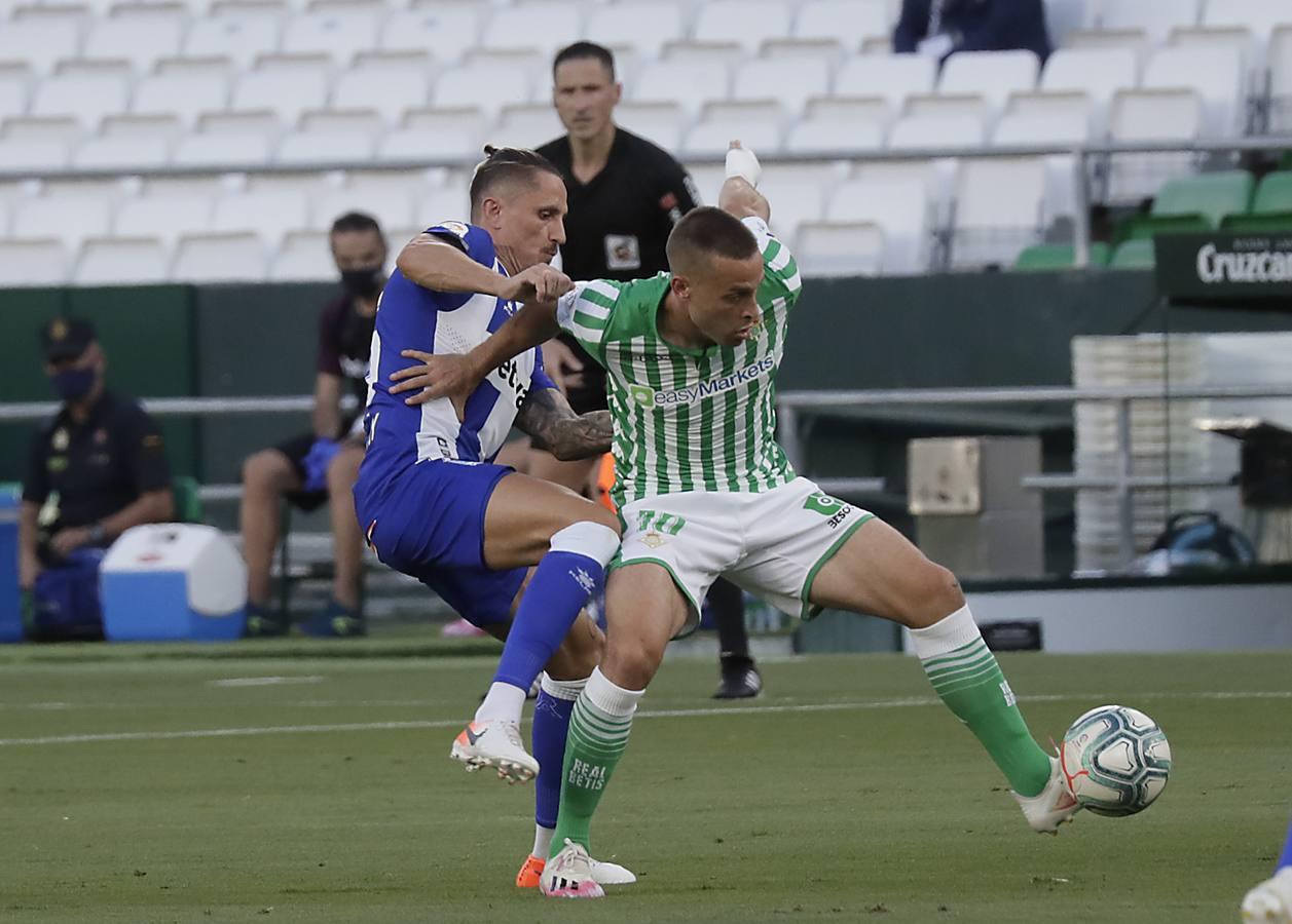 En imágenes, partido entre el Betis y el Alavés en el Benito Villamarín