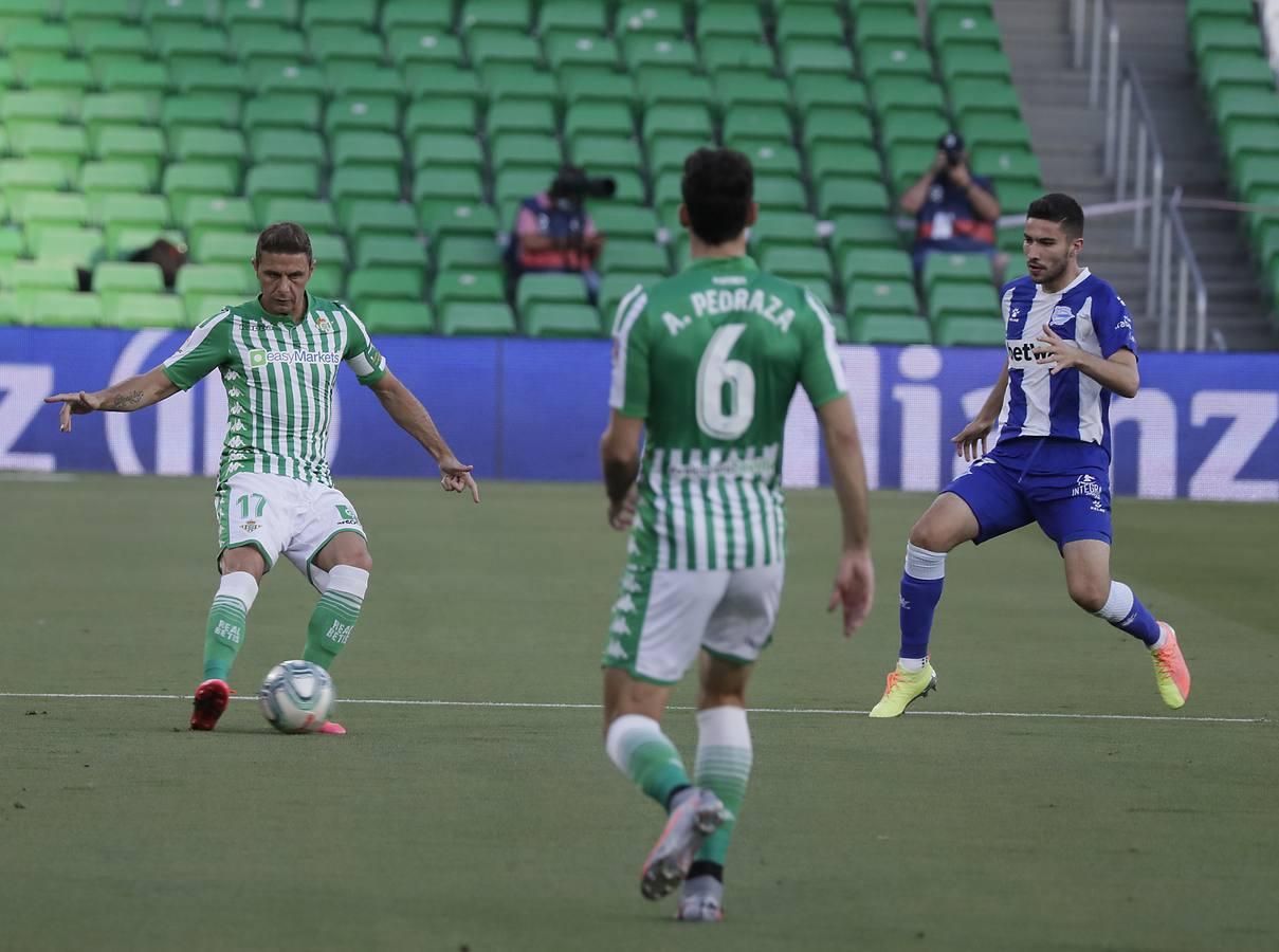 En imágenes, partido entre el Betis y el Alavés en el Benito Villamarín