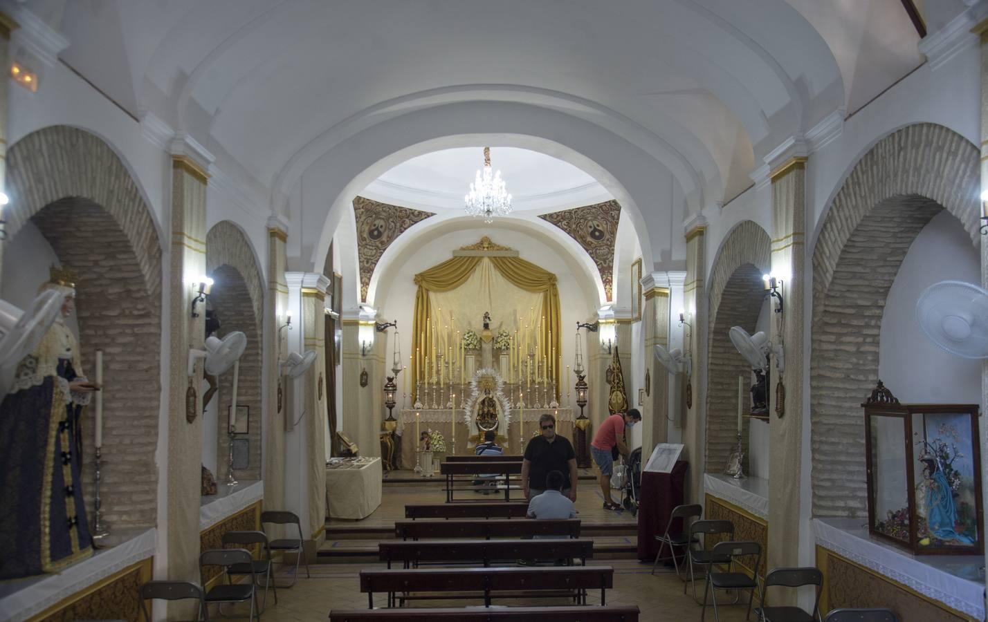 Altar de triduo y veneración del Carmen de Calatrava