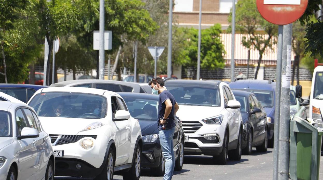 En imágenes, las colas para hacerse test por el segundo brote en Córdoba