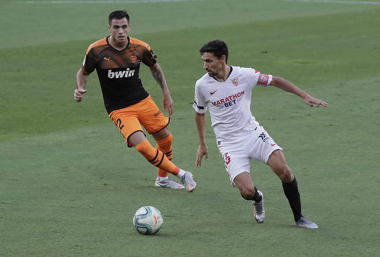 El partido entre el Sevilla y el Valencia, en imágenes