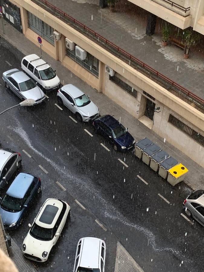 Las imágenes de la tormenta de granizo que ha caído este martes en Sevilla