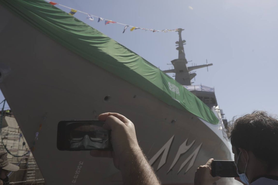 FOTOS: Botadura de la primera corbeta saudí en Navantia San Fernando