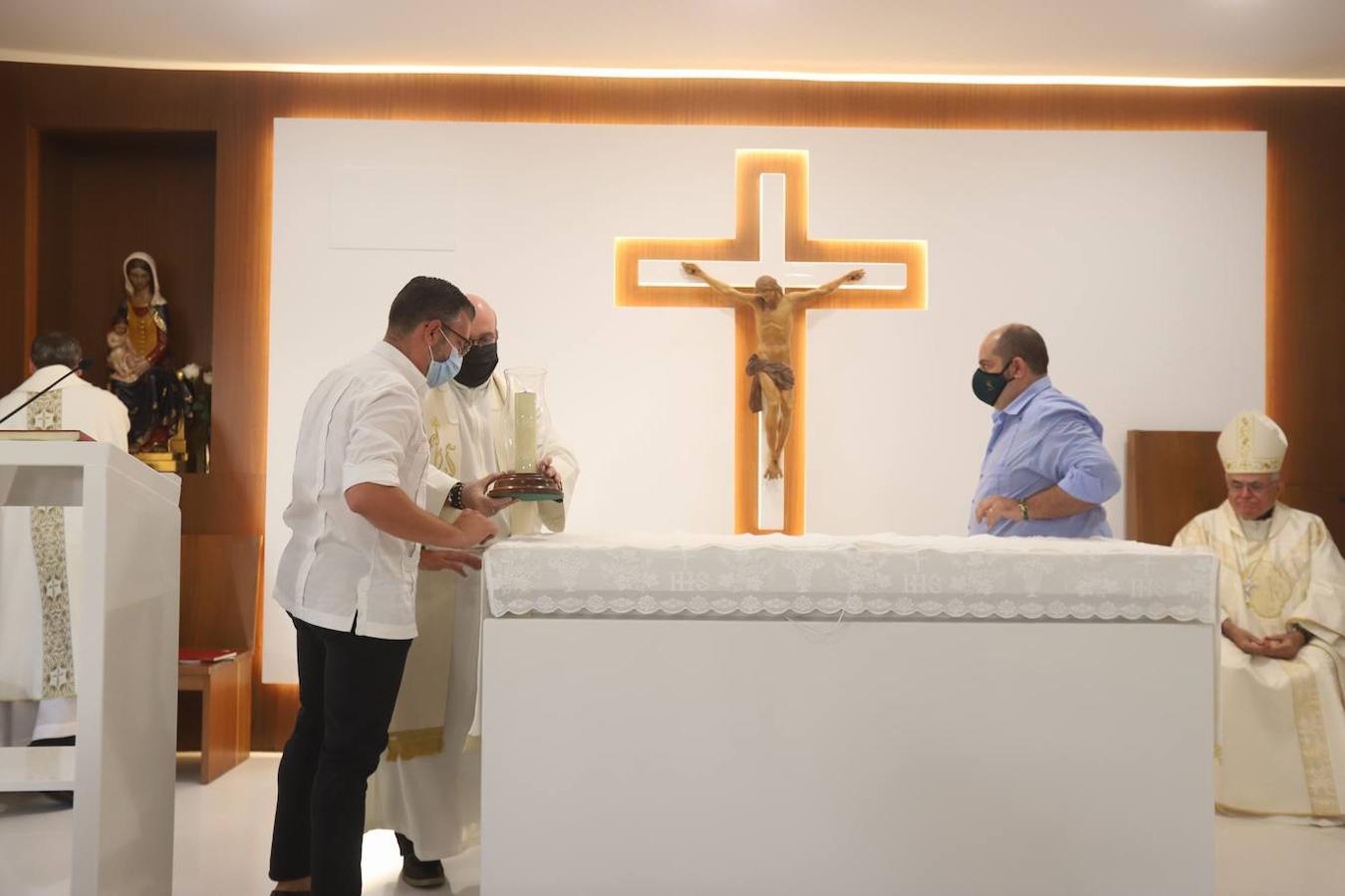 La bendición de la nueva iglesia del Beato Cristóbal de Santa Catalina, en imágenes