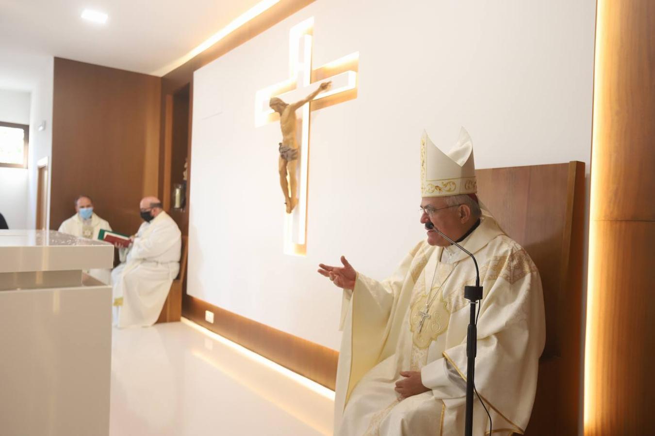 La bendición de la nueva iglesia del Beato Cristóbal de Santa Catalina, en imágenes