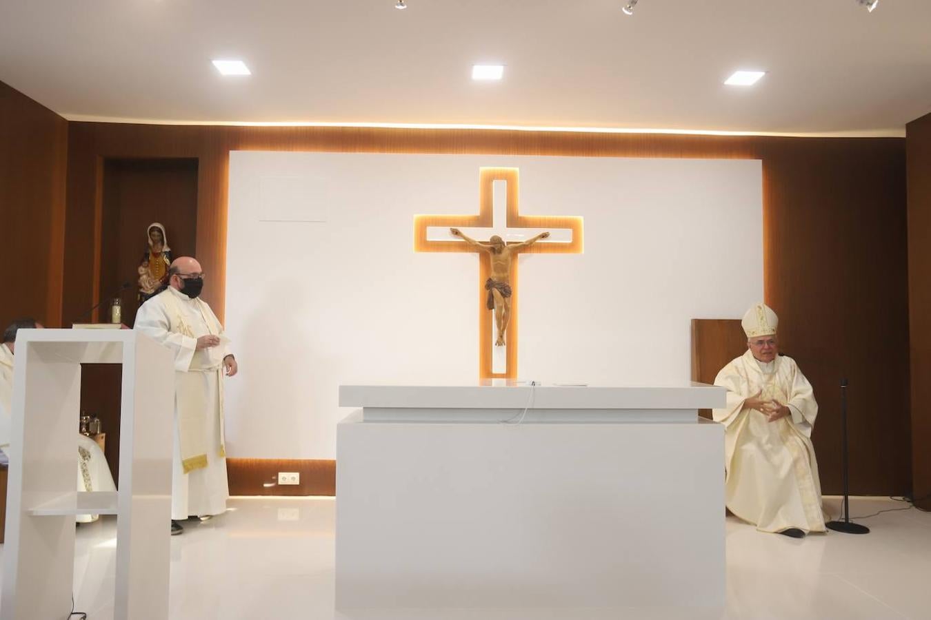 La bendición de la nueva iglesia del Beato Cristóbal de Santa Catalina, en imágenes