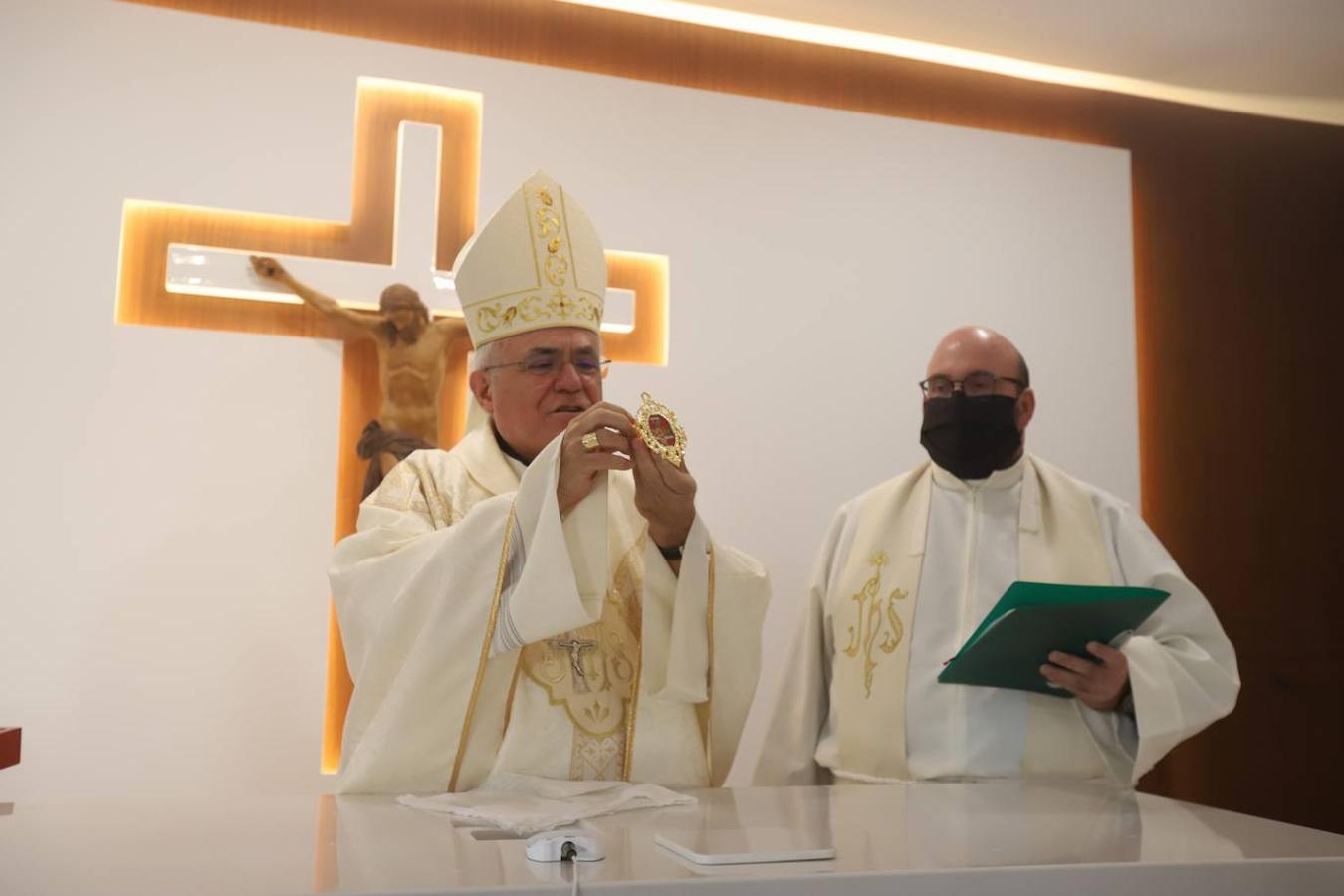 La bendición de la nueva iglesia del Beato Cristóbal de Santa Catalina, en imágenes