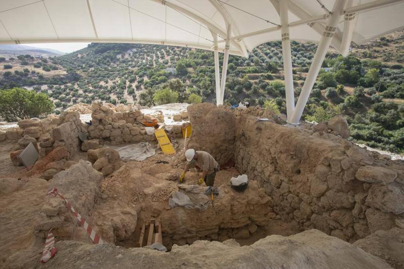 El yacimiento íbero del Cerro de la Merced en Cabra, en imágenes