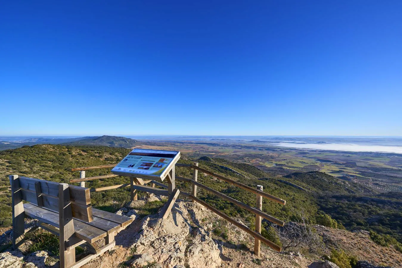 Los paraísos naturales de Castilla-La Mancha que puedes descubrir este verano