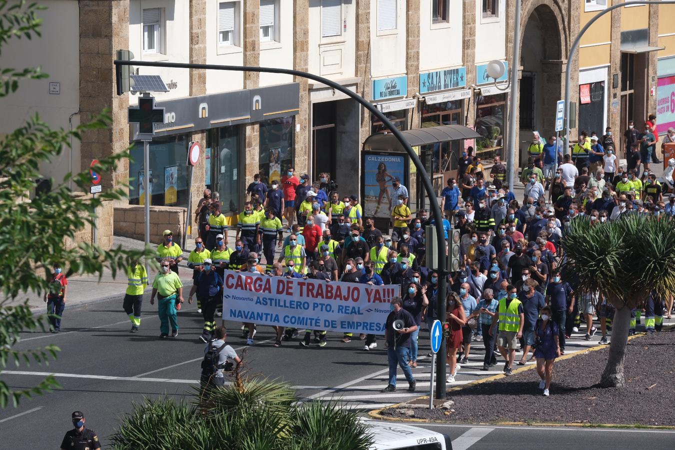 FOTOS: Los Astilleros de la Bahía de Cádiz salen a la calle a pedir auxilio