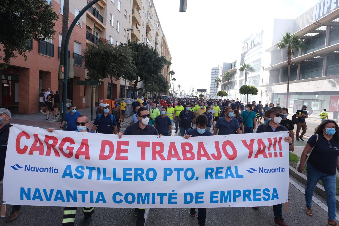 FOTOS: Los Astilleros de la Bahía de Cádiz salen a la calle a pedir auxilio