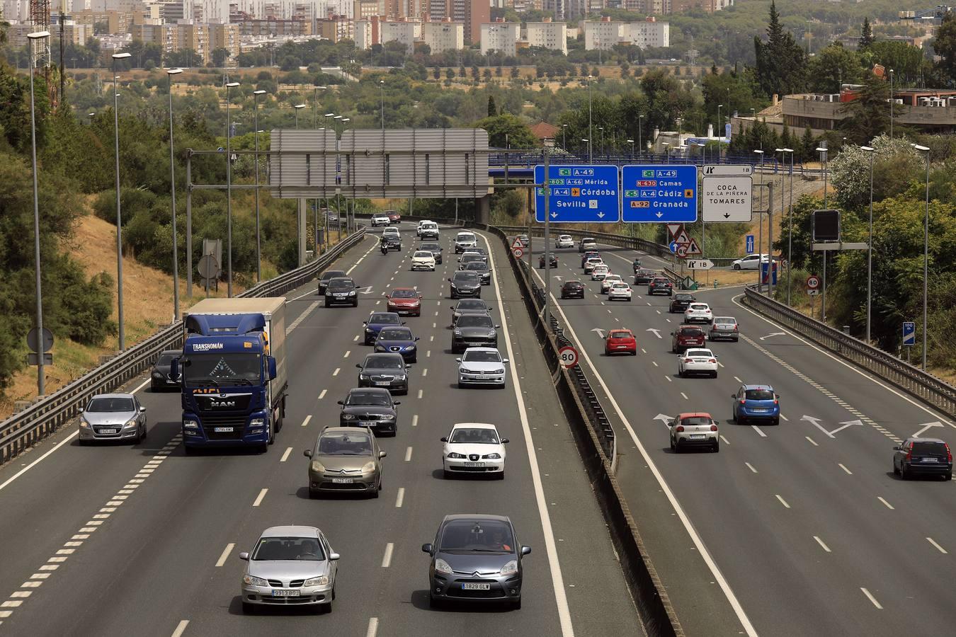 La Operación Salida de Sevilla, en imágenes