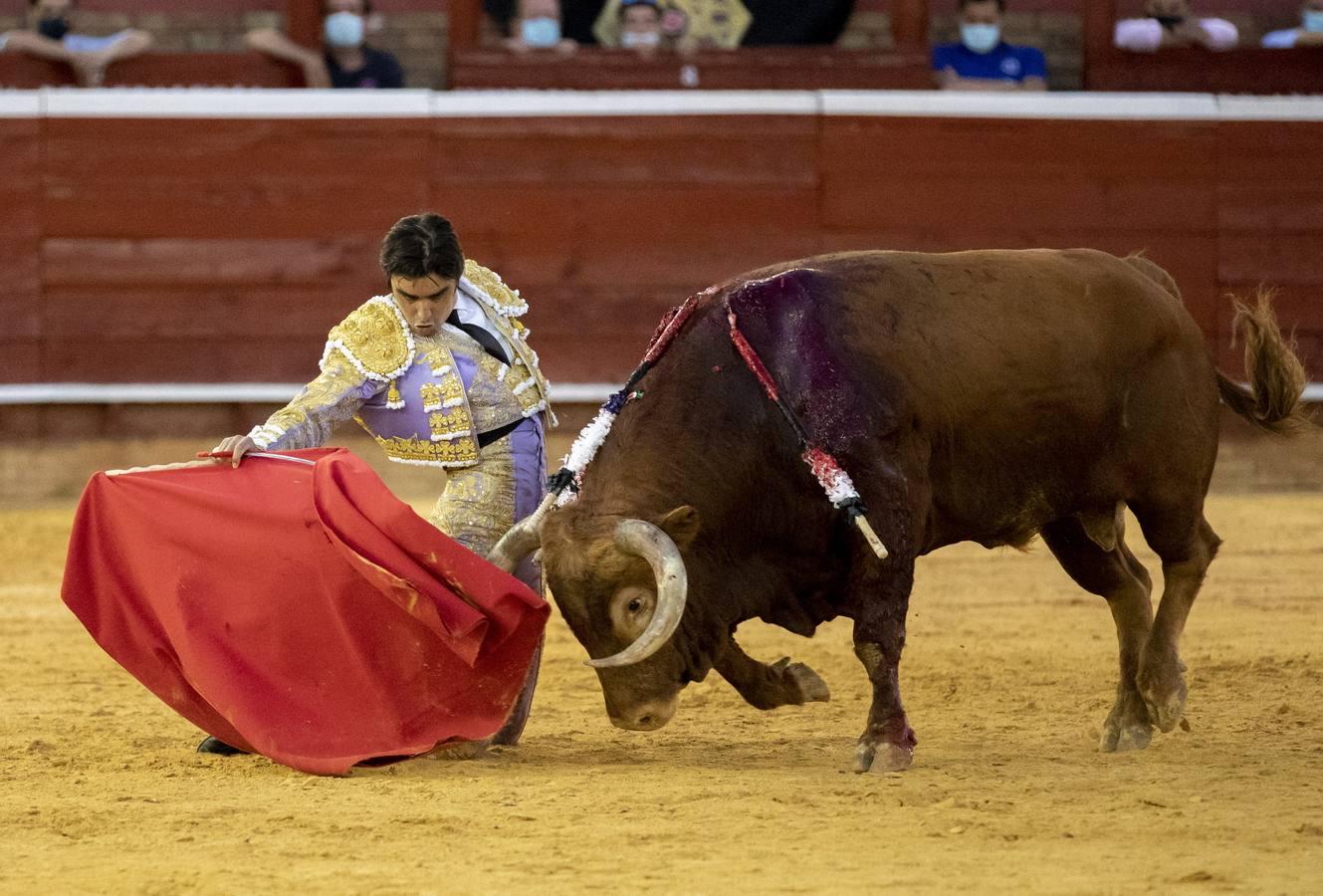 En imágenes, la primera corrida de toros de las Colombinas