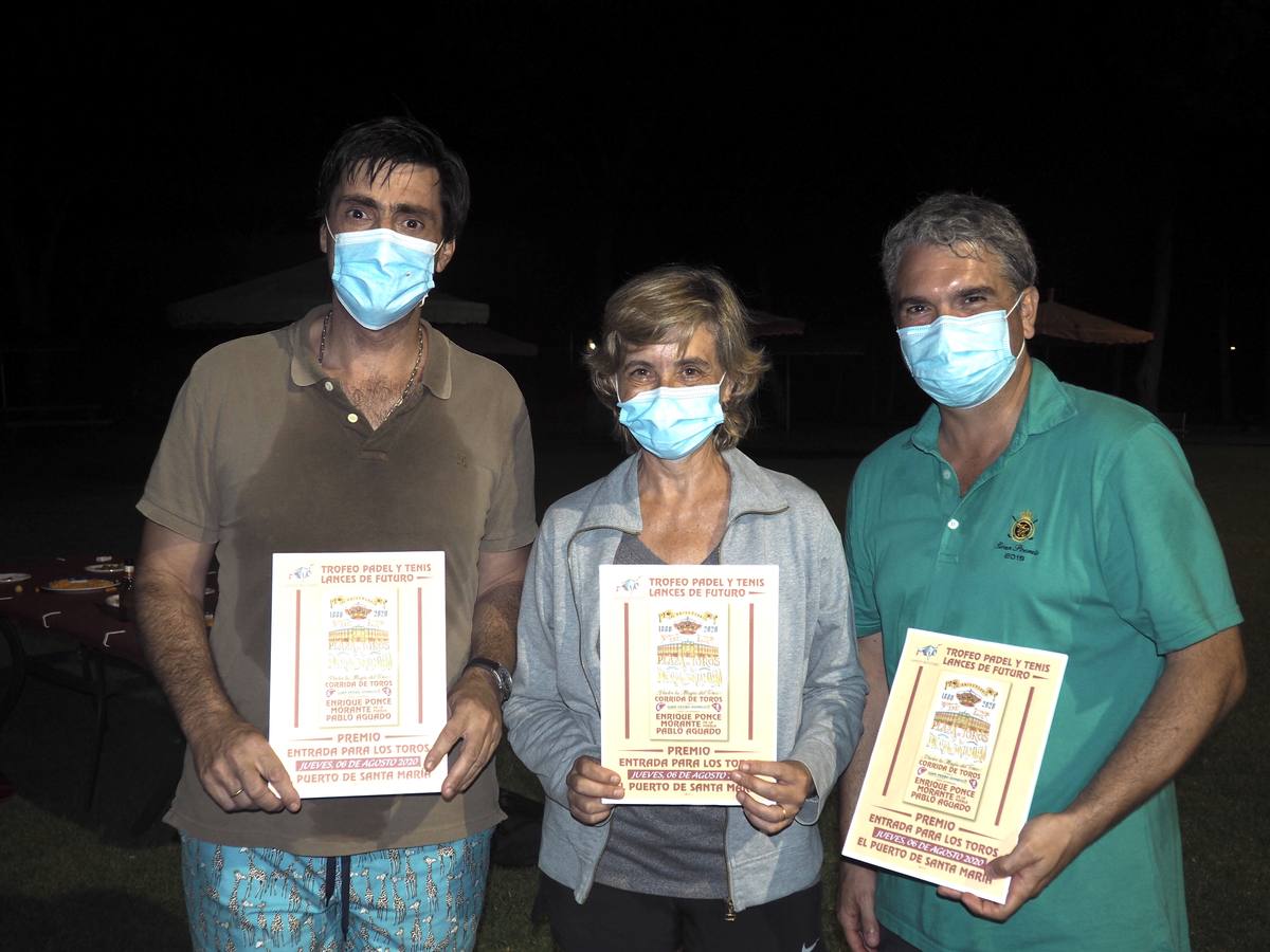 Iván Muñoz, Mónica Aguirre y Nicolás Oriol.. 