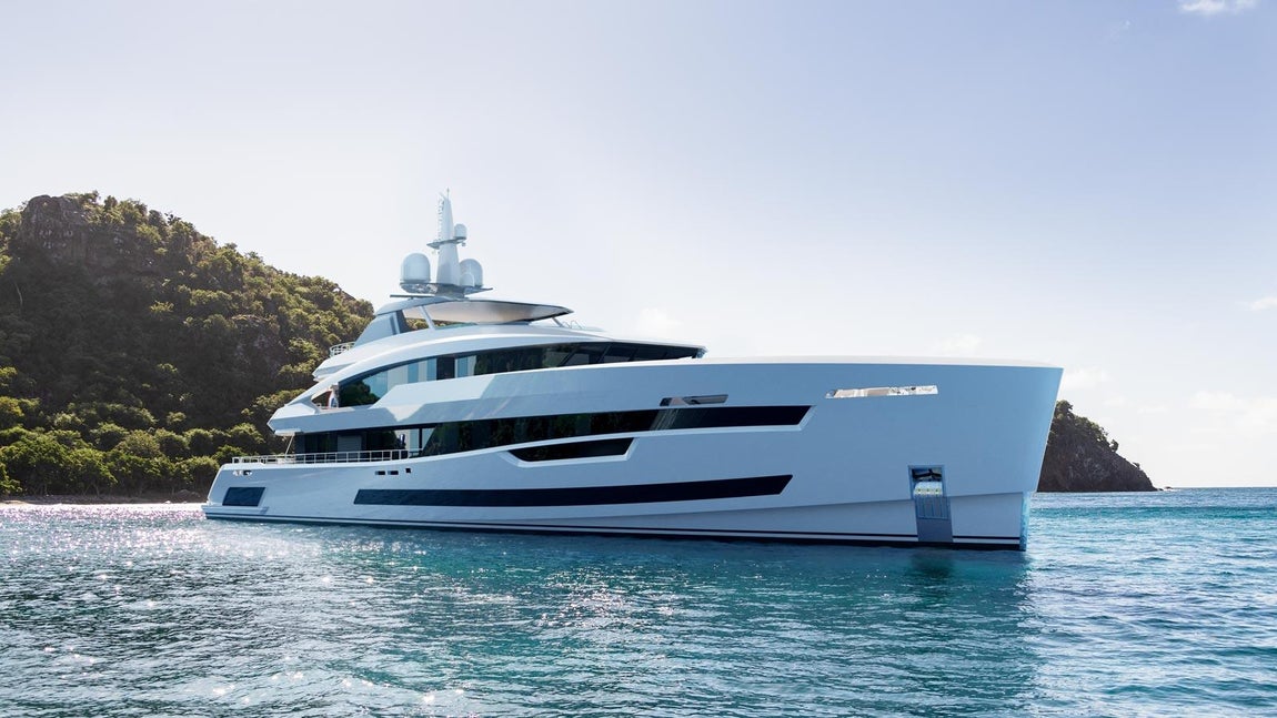 Akira, el yate que busca dueño. A pesar de los tiempos de crisis que corren, los astilleros de lujo no cesan en su trabajo, y es que la demanda de los clientes VIP sigue siendo igual de alta, especialmente en verano, momento en el cual un alto porcentaje aprovecha para darse un capricho y disfrutar del mar en todo su esplendor. Sin embargo, aunque los proyectos no falten, a veces surge la problemática de no encontrar un comprador, como sucede en este caso con el súper yate Akira.