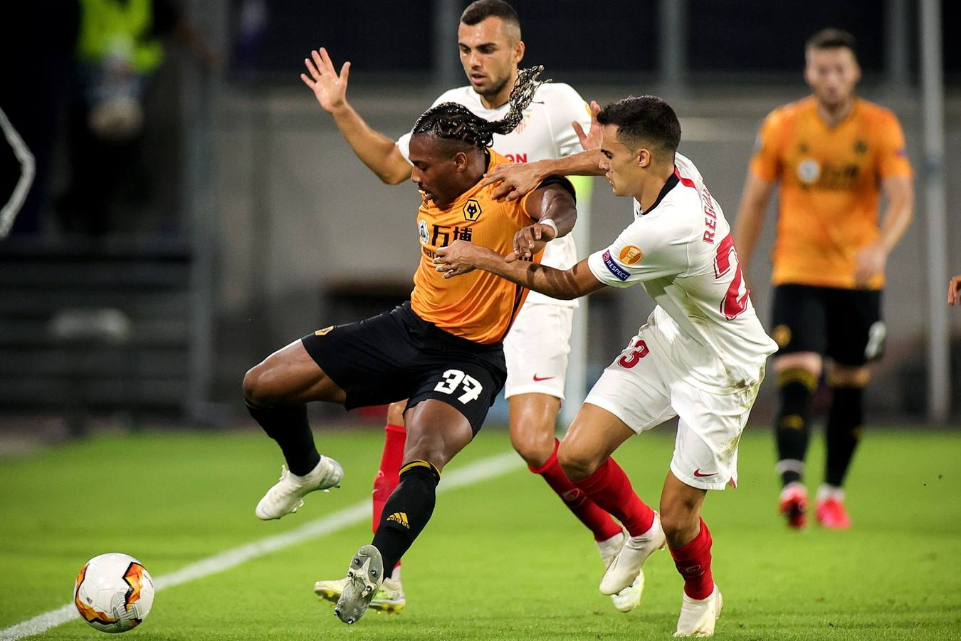 Las mejores imágenes del partido Sevilla - Wolverhampton