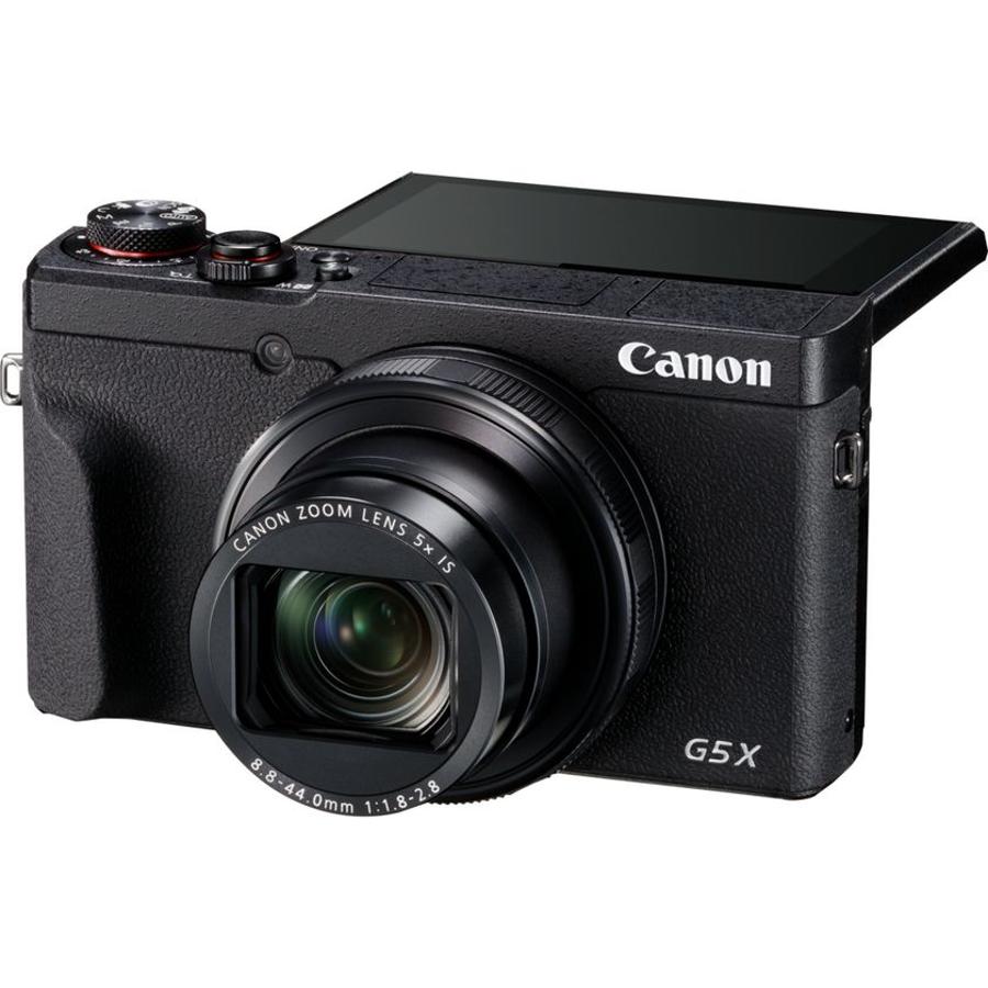 Canon PowerShot G5 X Mark II. Este modelo compacto de Canon está pensado para que todos, expertos o no, puedan manejarlo sin ningún problema. Cuenta con sensor tipo 1,0” de 20,1 MP, procesador DIGIC 8, un excepcional zoom 5x para obtener resultados ultranítidos, pantalla táctil LCD abatible y permite grabar a 4K a velocidades de fotogramas de hasta 120 fps en modo Full HD. Su precio es de 989,99 euros.