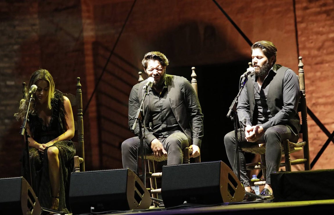 La Bienal de Flamenco alza el telón, en imágenes