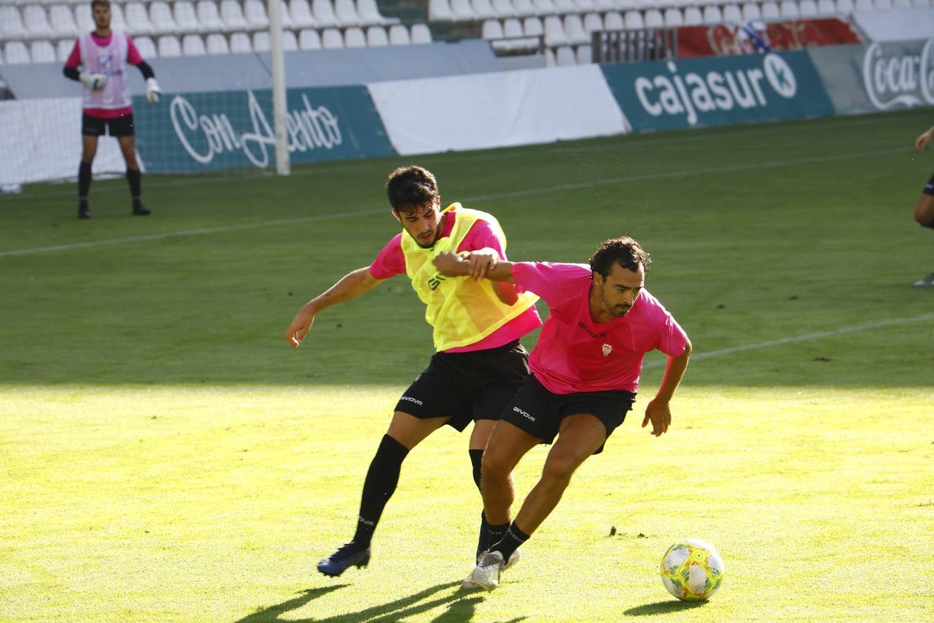 El triunfo del Córdoba CF ante el Córdoba B, en imágenes