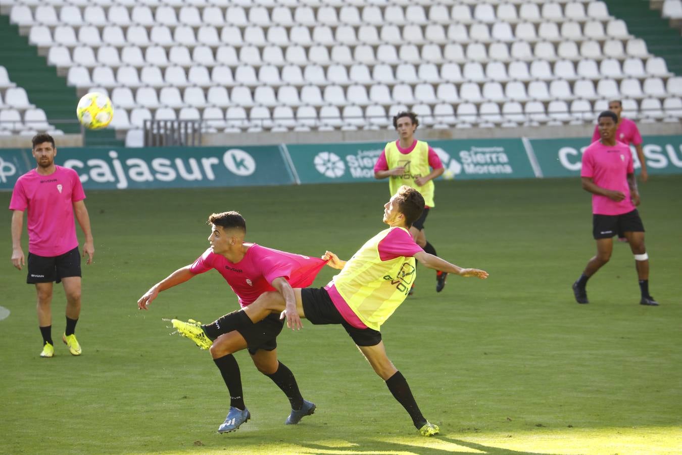 El triunfo del Córdoba CF ante el Córdoba B, en imágenes