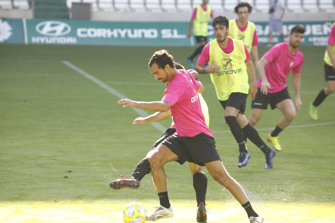 El triunfo del Córdoba CF ante el Córdoba B, en imágenes